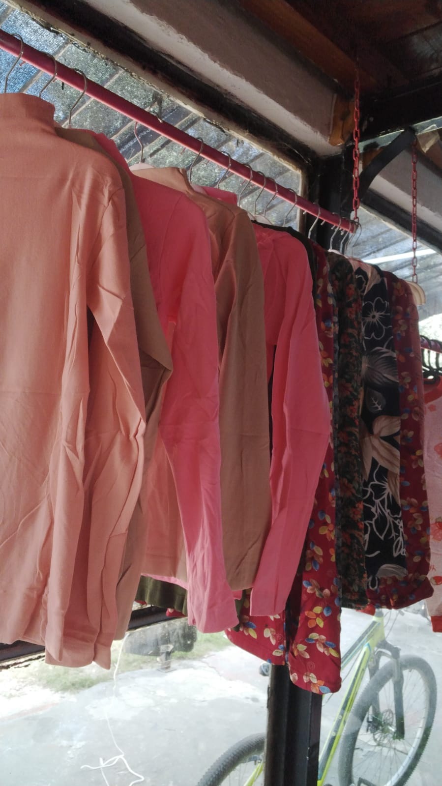 TIENDA ROPA CHETO MAL  