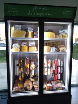 GRANJA LA ESQUINA Quesos y chacinados