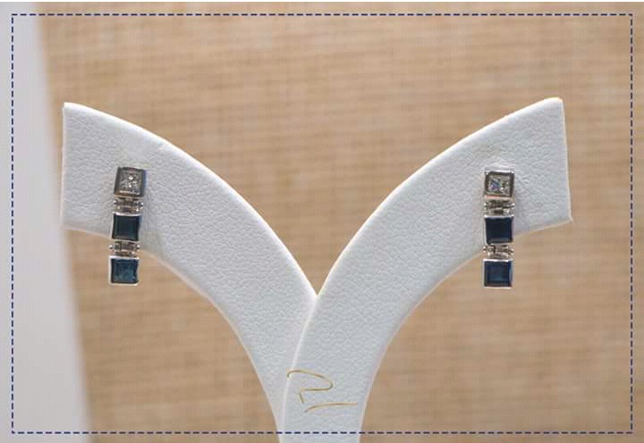 POMAR JOYEROS Caravanas Oro blanco con zafiro y brillantes