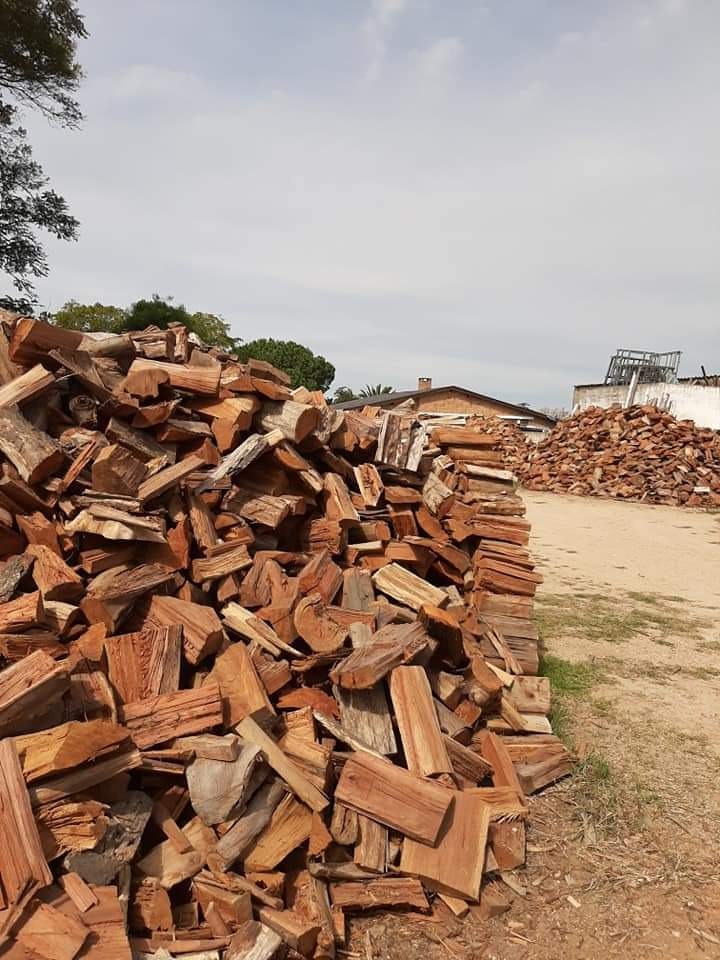 LA ARISCONA Leña en ciudad de la costa La Ariscona 098560905 Barraca Leñeria La Ariscona 098560905