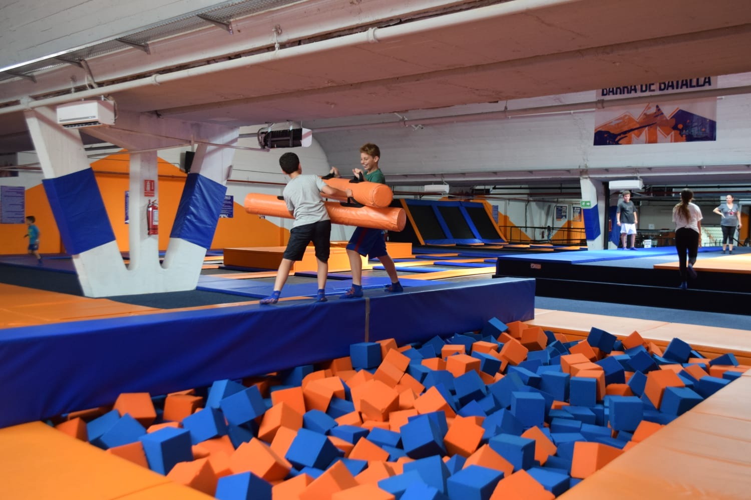 SUMMIT TRAMPOLINE PARK MONTEVIDEO  