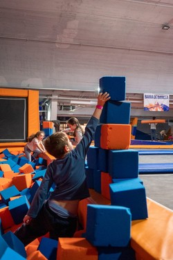 SUMMIT TRAMPOLINE PARK MONTEVIDEO 
