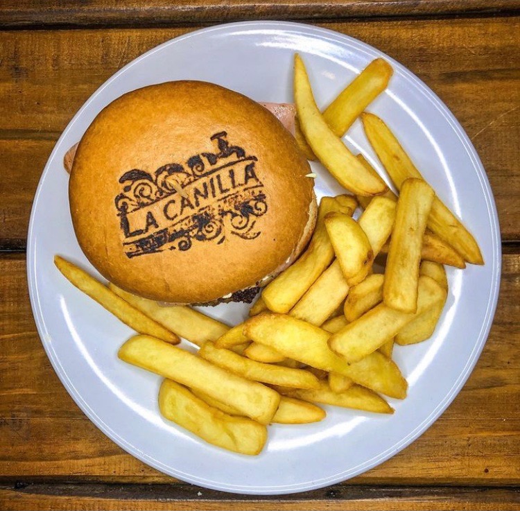 LA CANILLA Hamburguesas  