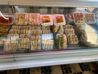 PANADERÍA Y ROTISERIA LA BAGUETTE 