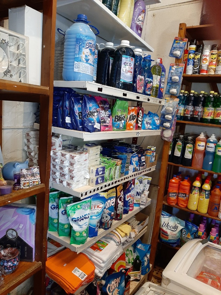 AUTOSERVICIO JULIO Y MABEL  