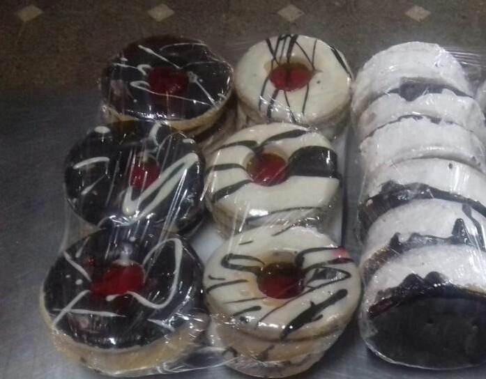 AUTOSERVICIO JULIO Y MABEL  