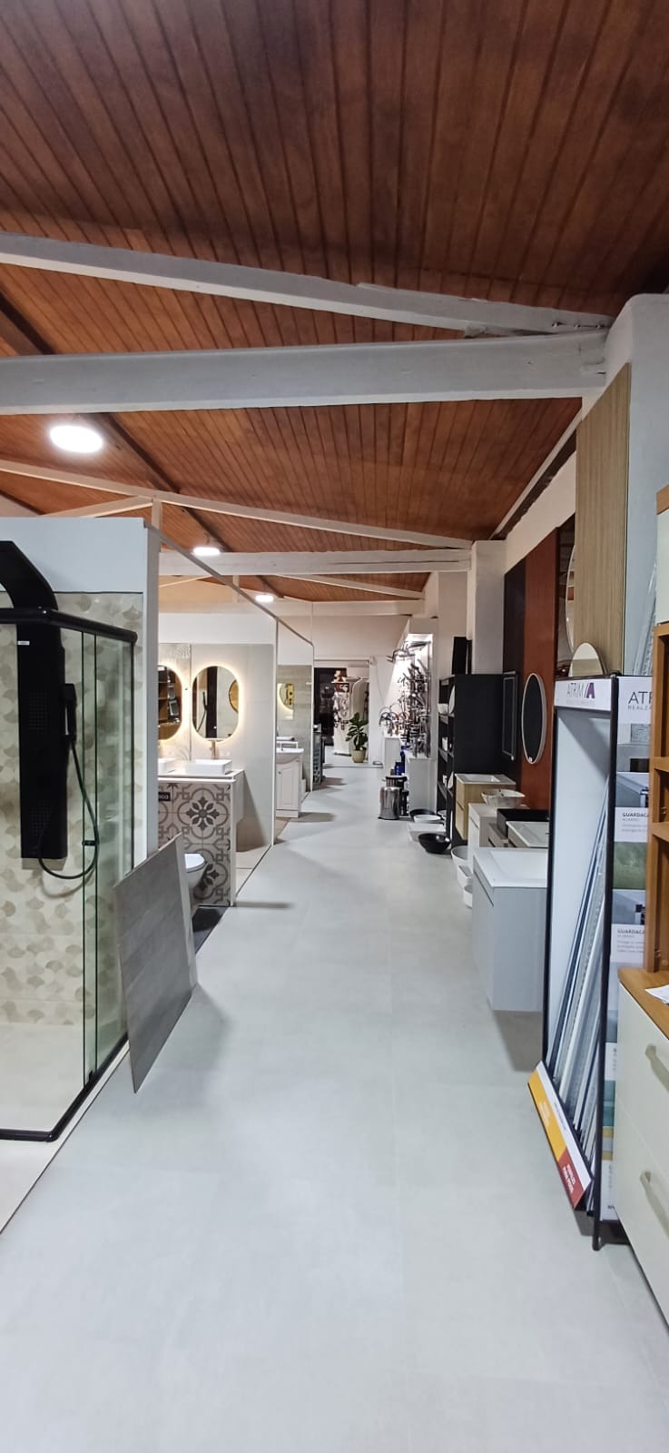 PORTICO PORTICO Equipamos tu hogar, baño y cocina.
Contamos con gr