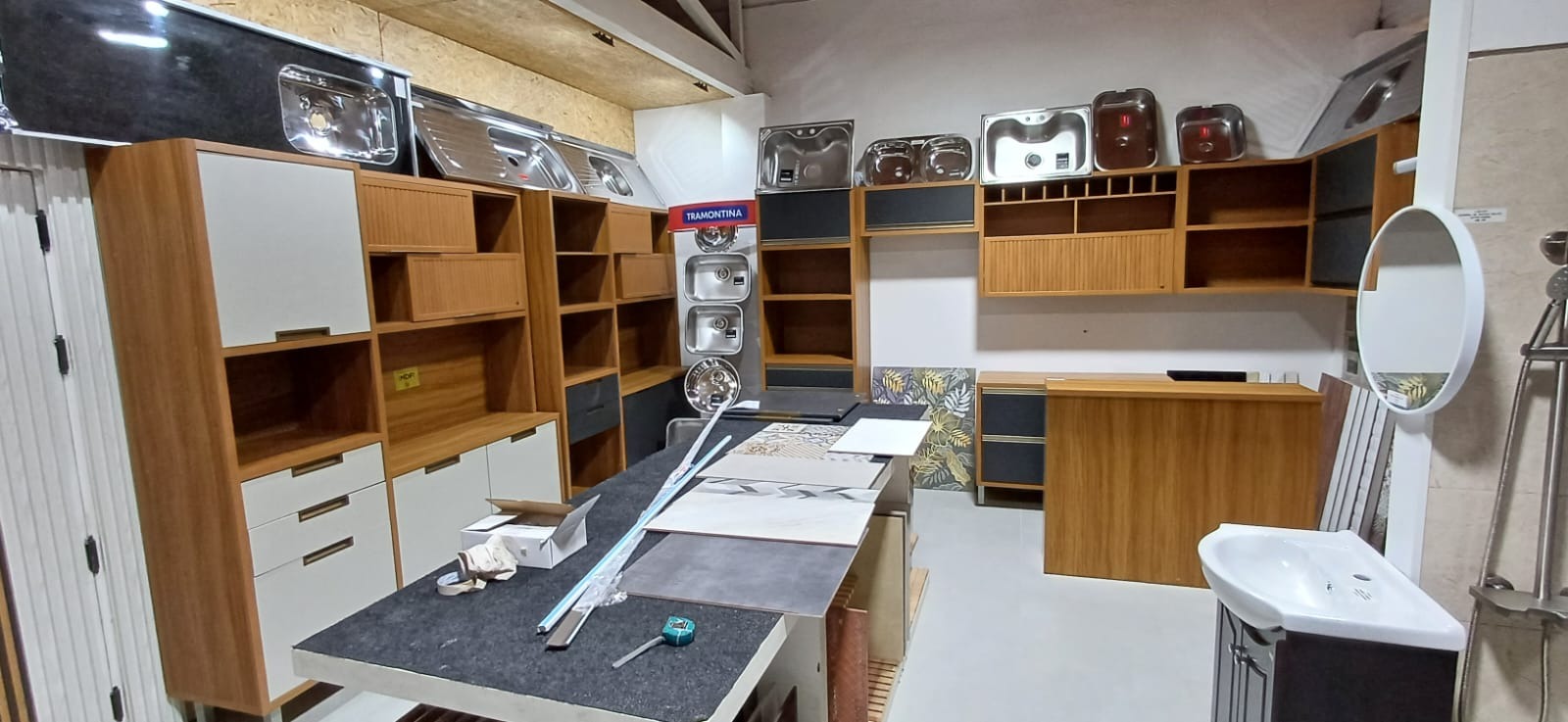 PORTICO PORTICO Equipamos tu hogar, baño y cocina.
Contamos con gr