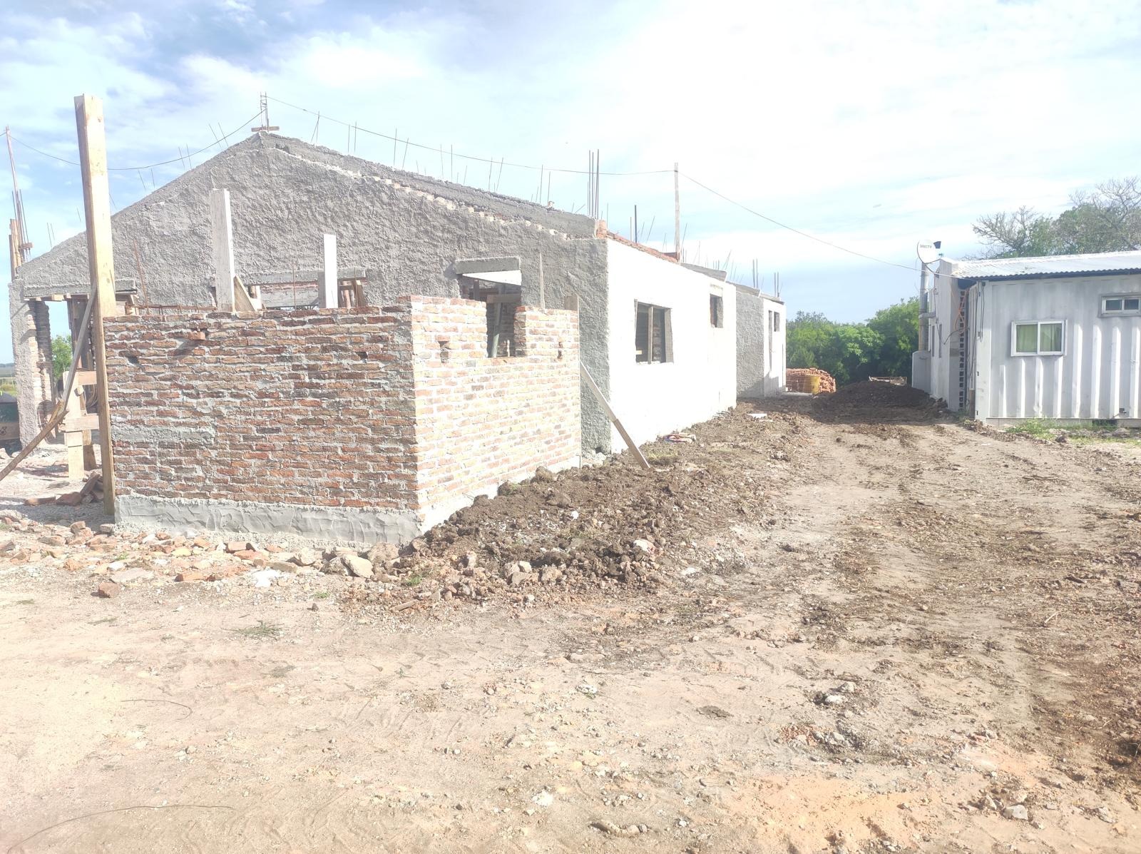 Davant construcciones  