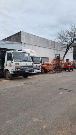 BARRACA Y FERRETERÍA 33 