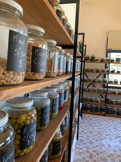 ALMACEN NATURAL PINDO Variedad de productos a granel