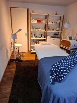 JA JACQUELINE ACOSTA 