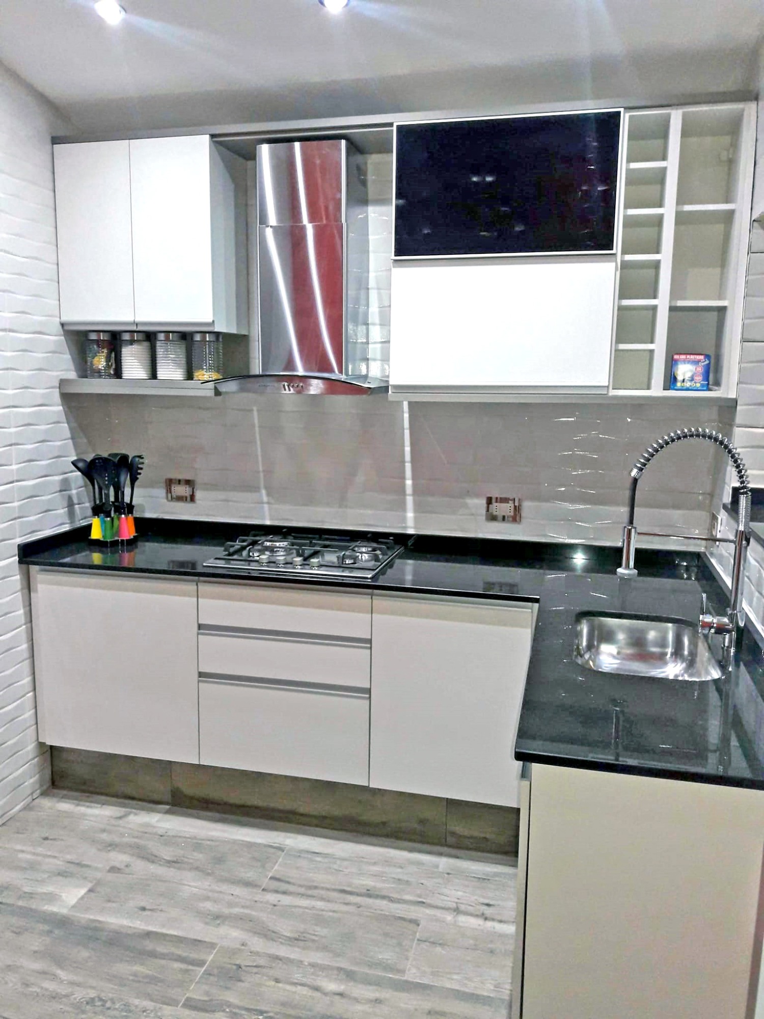 Construcciones Deleste Tu cocina 100% a medida 