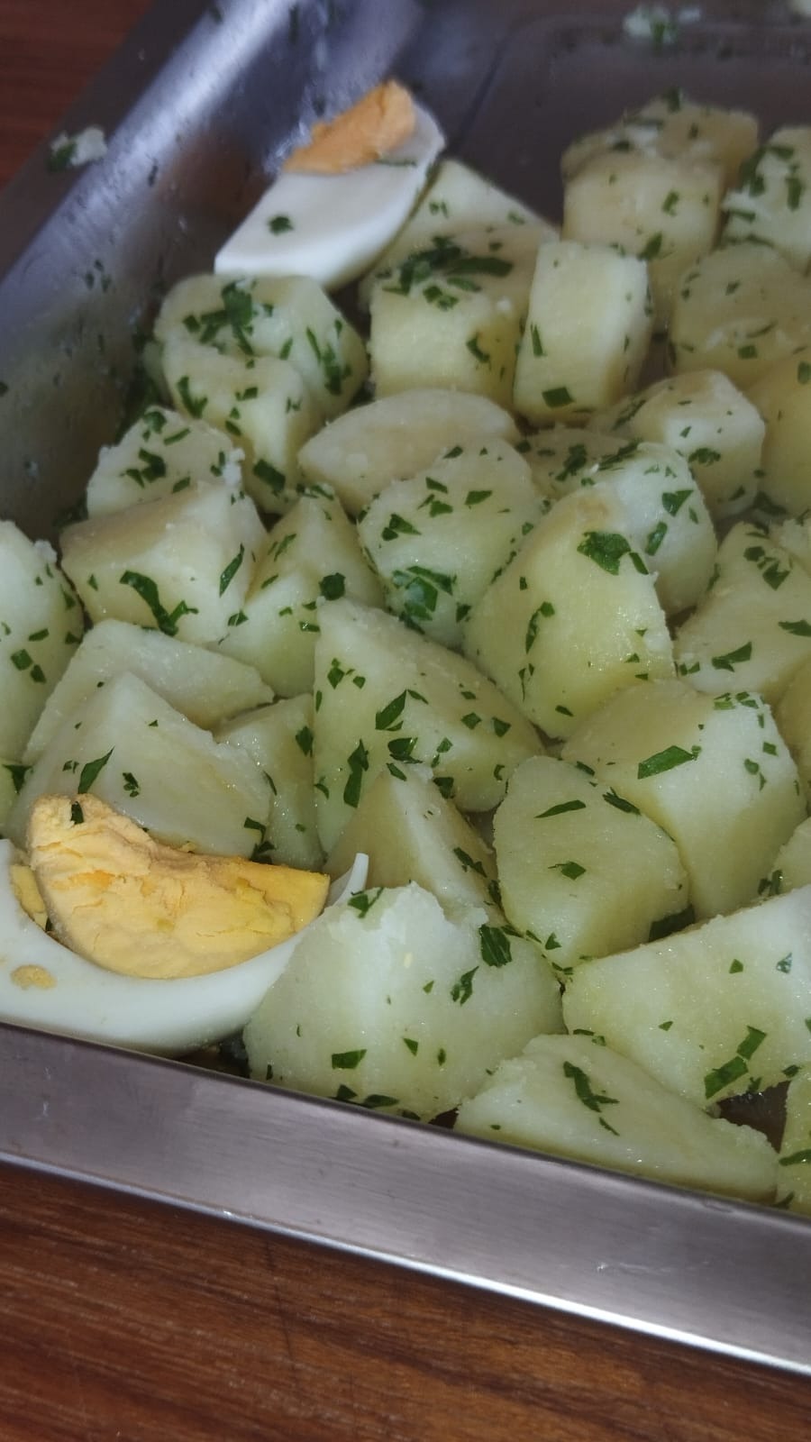 CARRITO SABOR AL PASO Papas, perejil y huevo. 