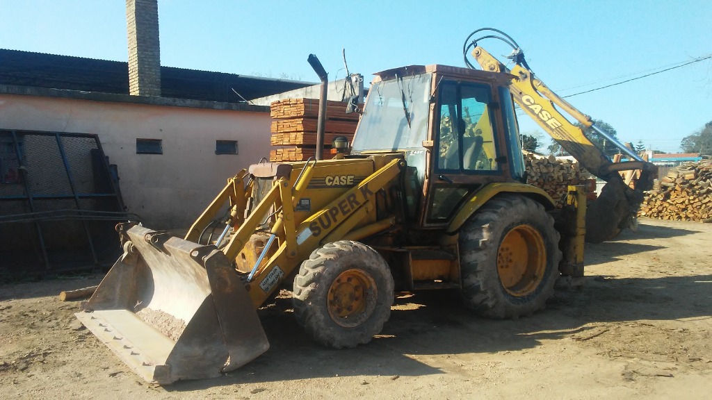 LEÑERÍA Y BARRACA DE LEÓN  