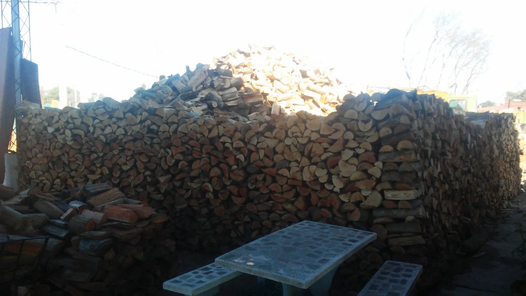 LEÑERÍA Y BARRACA DE LEÓN  