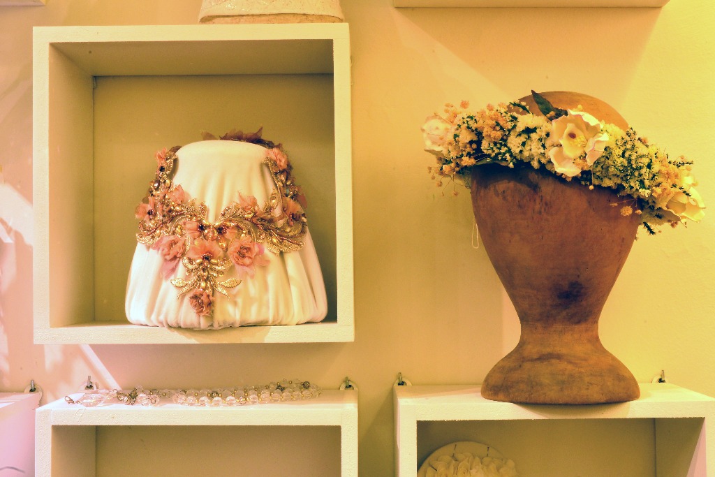 Guillermina Gallinal Corona de flores Arreglo florar, corona de flores para fiestas