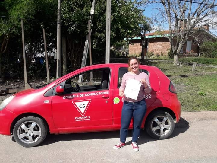 INSTRUCTOR DE MANEJO NICOLAS PONS  