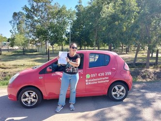 INSTRUCTOR DE MANEJO NICOLAS PONS 