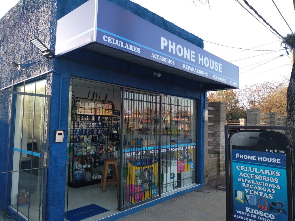 PHONE HOUSE  