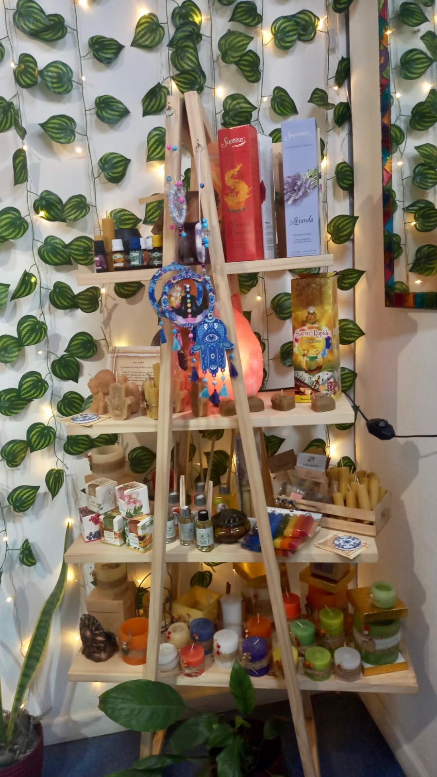 LAS PINDÓ BELLEZA Y OBSEQUIO  