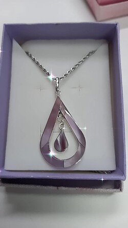 LAS PINDÓ BELLEZA Y OBSEQUIO 