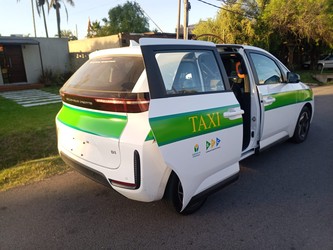 TAXI GEANT PARQUE ROOSEVELT ELÉCTICO 