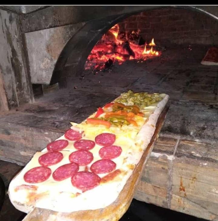 PIZZERIA LA ESTACION PIZZERIA LA ESTACION  Pizza varios gustos 