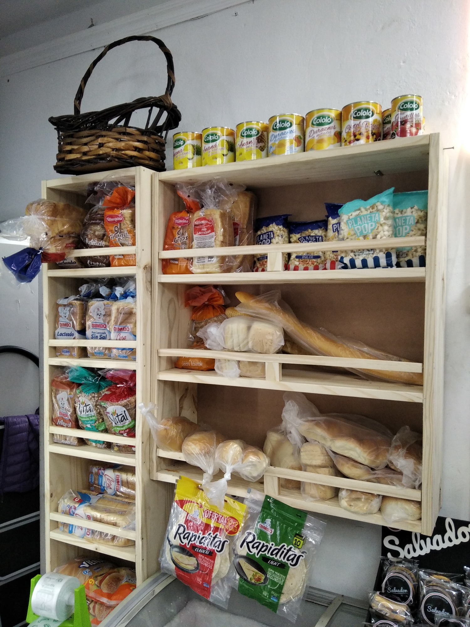 AUTOSERVICE LA NUEVA PROA  