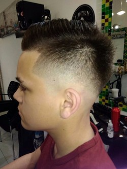 STYLO'S BARBERÍA Y PELUQUERÍA 