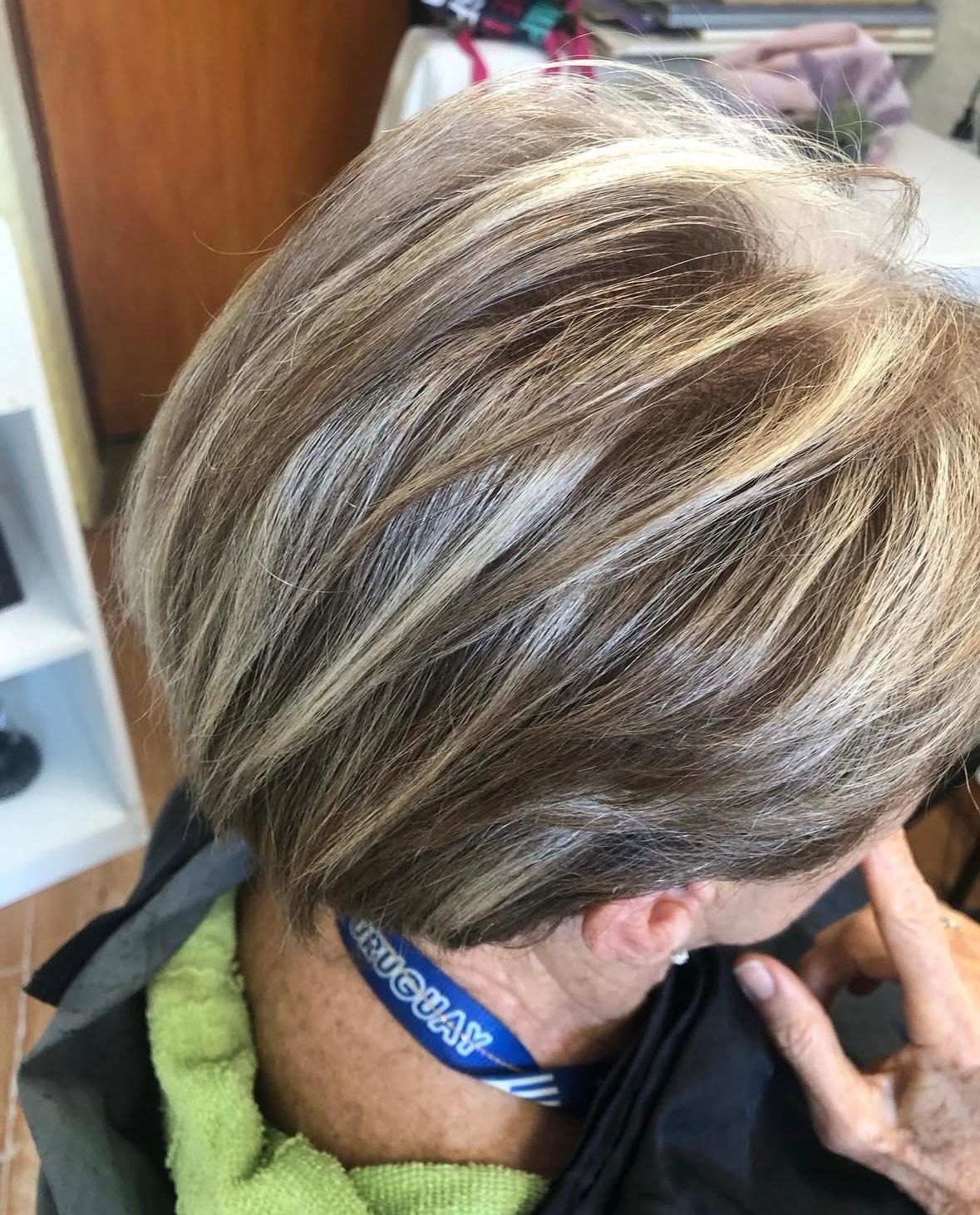 Fenix Estilista y Makeup  