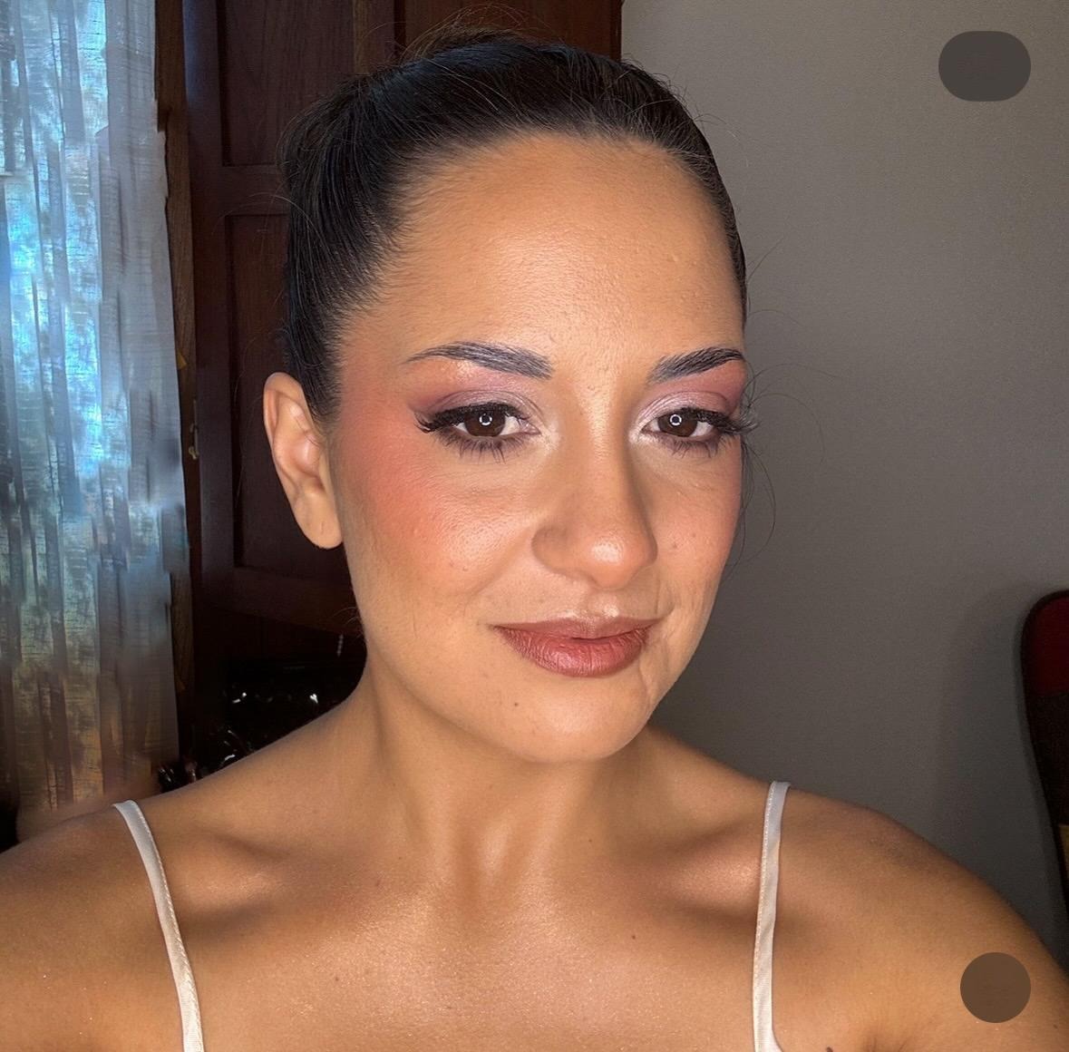 Fenix Estilista y Makeup  