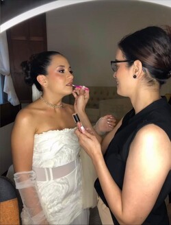 Fenix Estilista y Makeup 