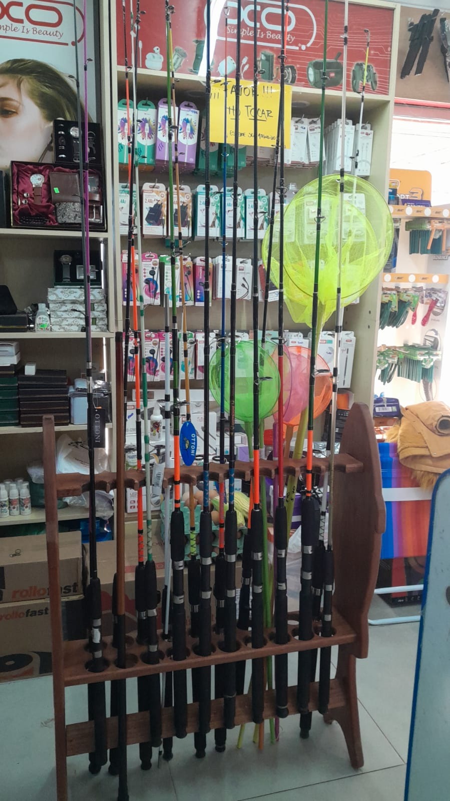 Centro Comercial Andy  