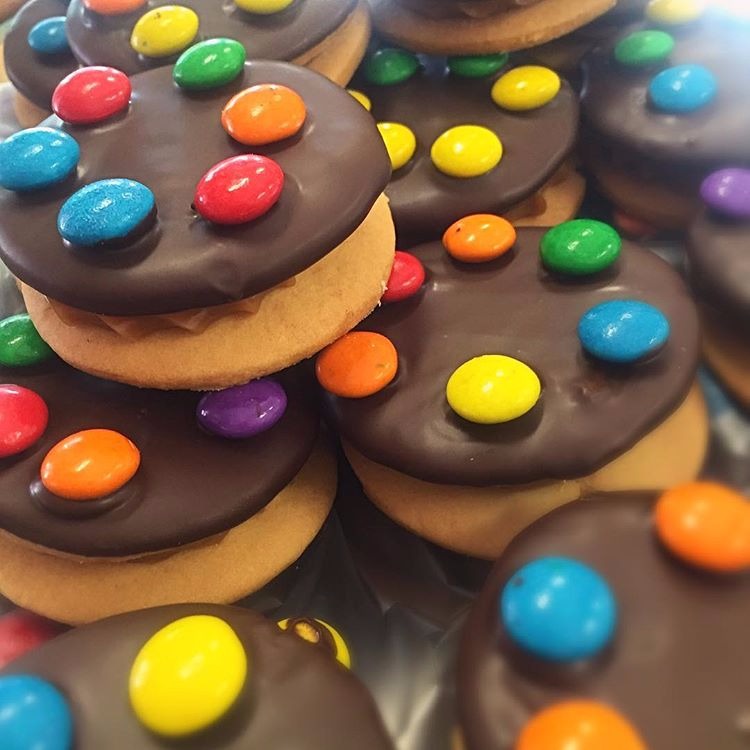 CONFITERIA LAS HERAS  