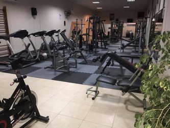 GIMNASIO EL COLISEO 
