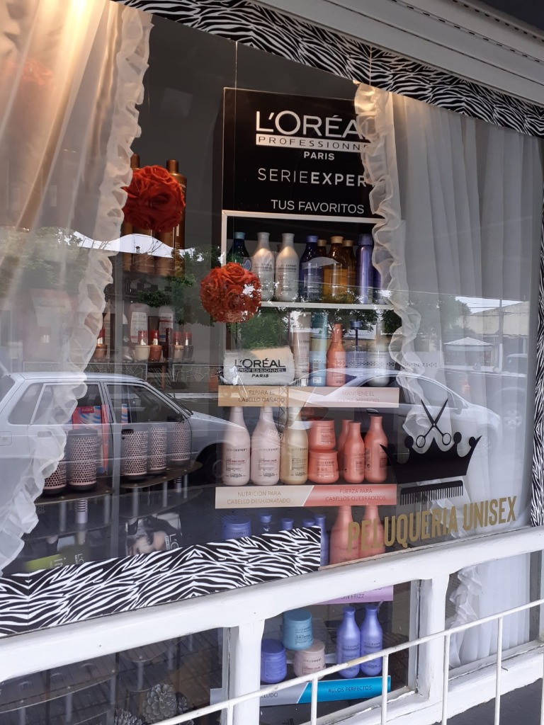 PELUQUERÍA MARIO COIFFEUR  