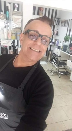 PELUQUERÍA MARIO COIFFEUR 