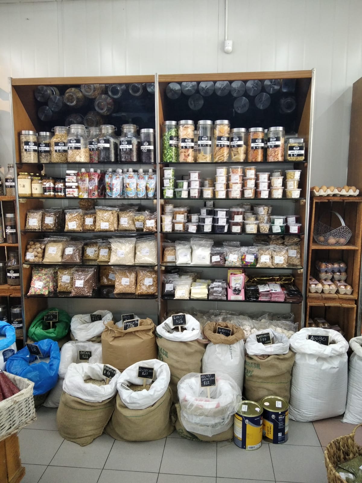 FIAMBRERÍA Y ALMACEN DON CARLOS  