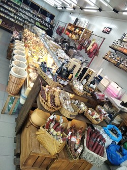 FIAMBRERÍA Y ALMACEN DON CARLOS 