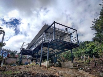 Revestimiento del Este 