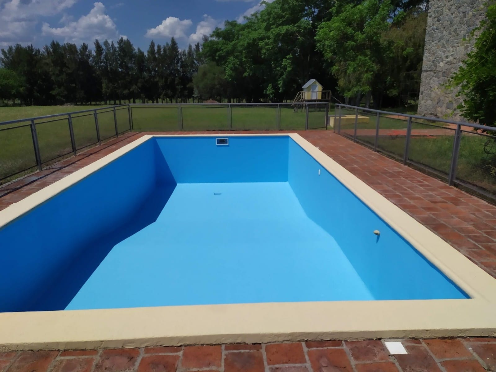 PINTURAS HUGO MARZOA  