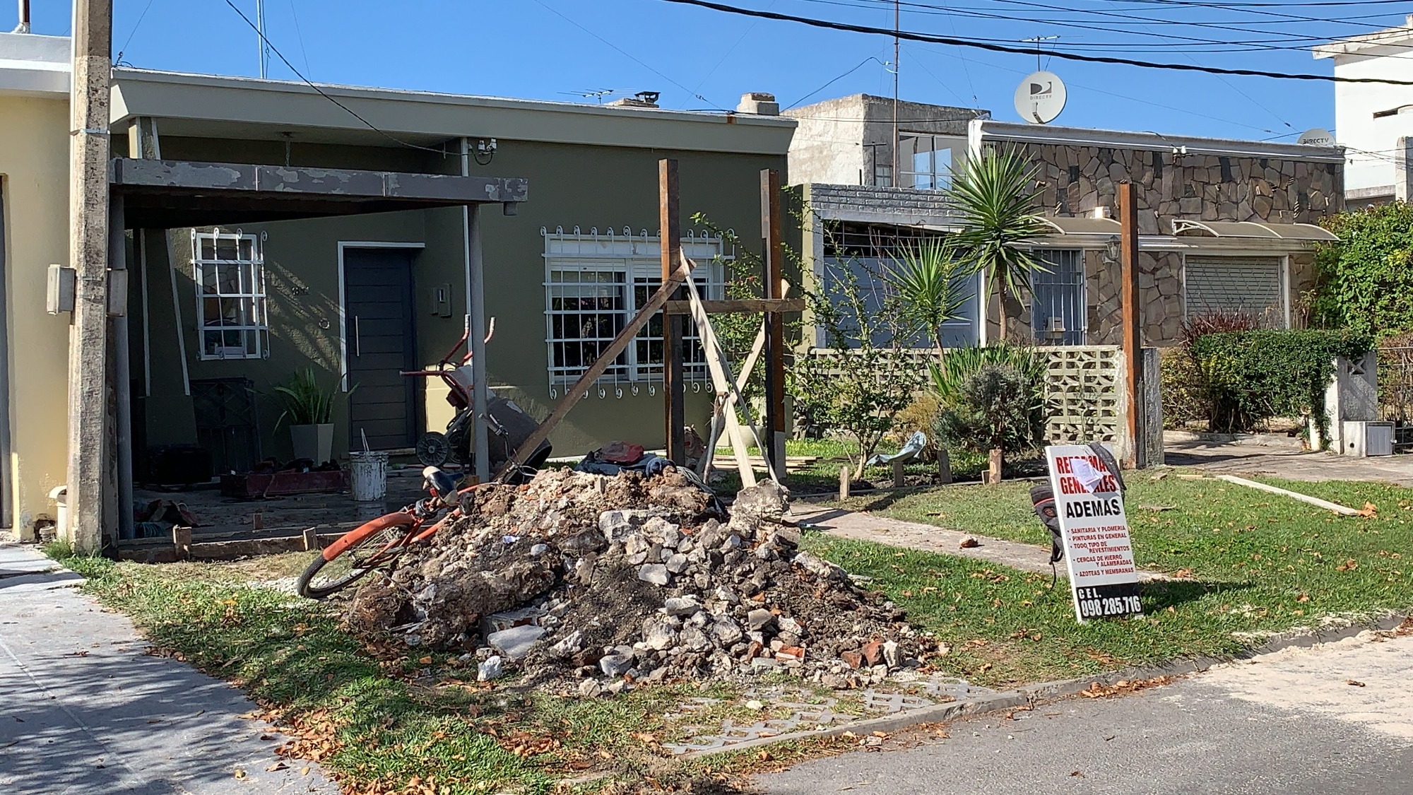 REFORMAR O CONSTRUIR SU REFORMA  nos hacemos cargo de sus escombros