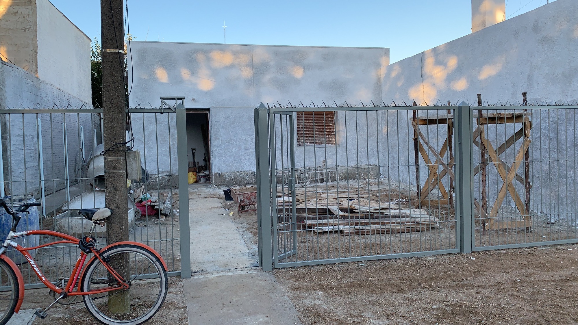 REFORMAR O CONSTRUIR REJAS  portones automatizados