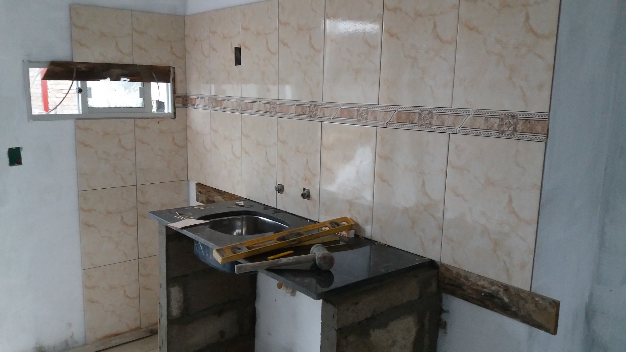 REFORMAR O CONSTRUIR MESADAS revestimientos