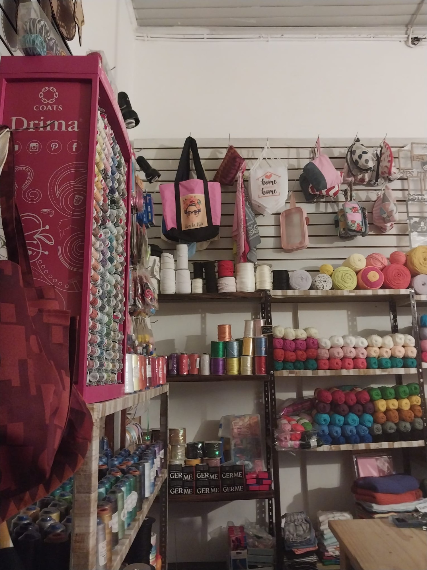 ELAA ALQUILER DE VESTIDOS  