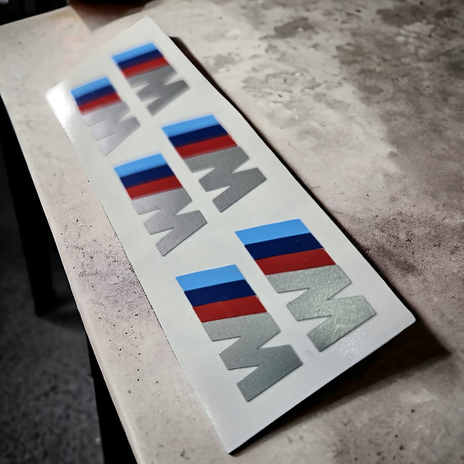 CUSTOM DESING STUDIO  