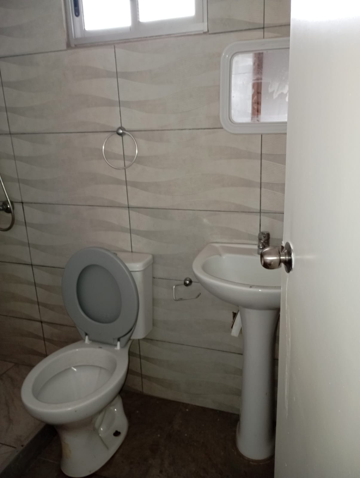 INMOBILIARIA LORENA LA PAZ  