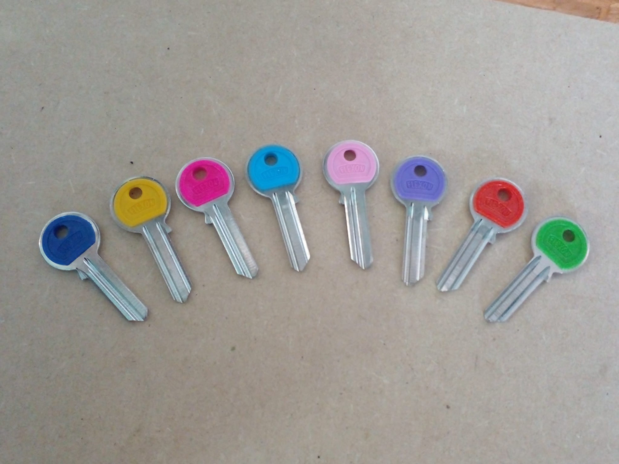 Cerrajería Avenida Llaves de diversos cabezales 