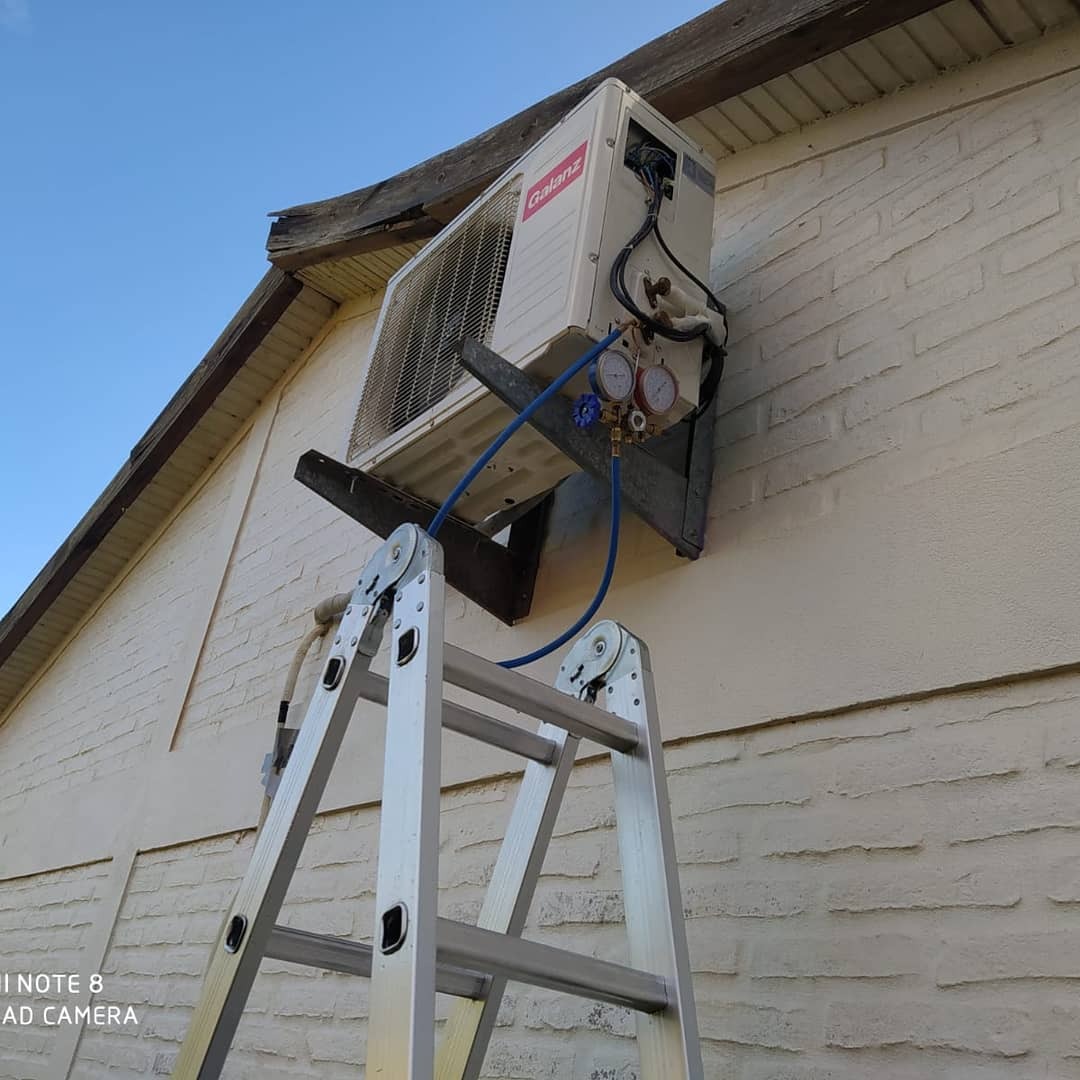 GUSTAVO CORAZA SERVICE  